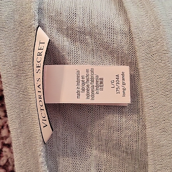 Victoria's secret pjs - Picture 2 of 6